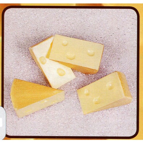 4 spicchi di emmenthal finti mm 90x60