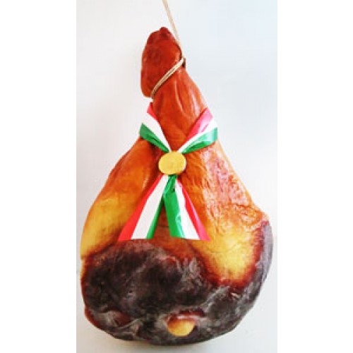 Prosciutto Parma finto cm 27x48 con coccarda tricolore, fermata da sigillo di garanzia colore oro, con marchio in rilievo del prosciutto.