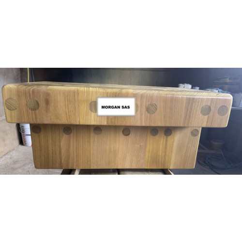 Ceppi a becco in legno di acacia.