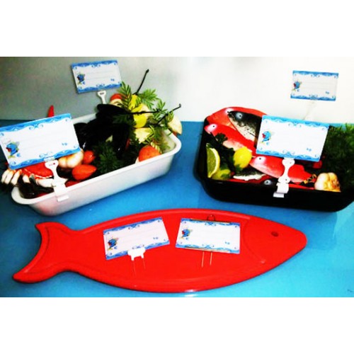 Segnaprezzi pescheria in plastica certificati per alimenti, cm 13x8 con pesce stilizzato, e accessori.