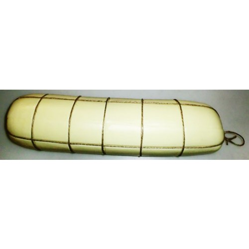 1 provolone finto a forma di salame mm 150x590