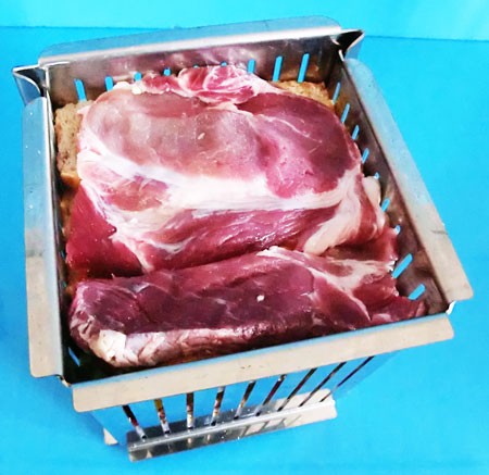 Cubo riempito dei prodotti