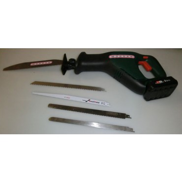 Elettroutensile a batteria con motore Bosch per lama di sega lineare inox mod. SEZIONA, per ossi, e per altri tipi di seghe e coltelli per lavorazione carni macellate, per macellerie, salumifici, lavorazione maiale e cinghiali in aziende agricole.