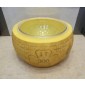 Forma di Grana padano con la ciotola
